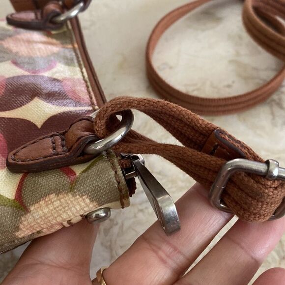 Fossil Key Per Floral Coated Canvas & Leather Cross Body Bag - Picture 9 of 15